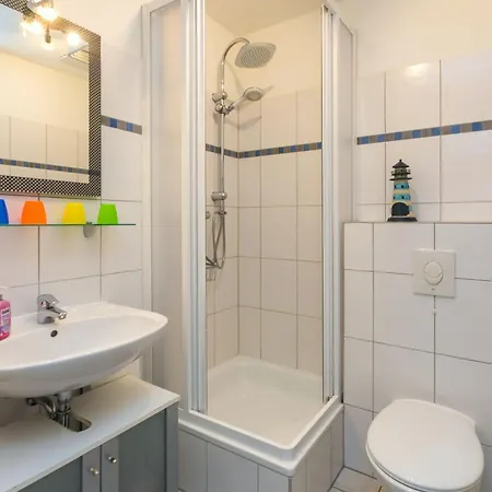 Haus Isabella Mit 2 Apartman Zinnowitz